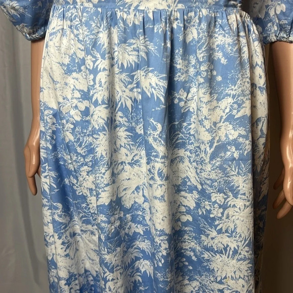Wayf Light Blue and White Floral Midi Dress - Picture 5 of 13